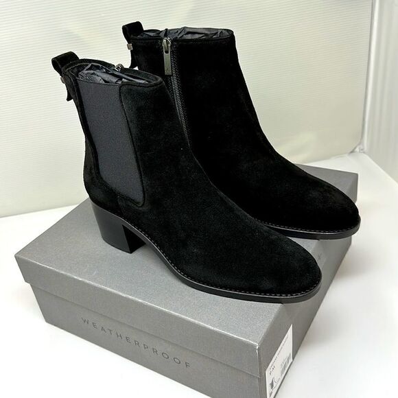 AQUATALIA Jordana Weatherproof Suede Elastic Bootie in Black Size M